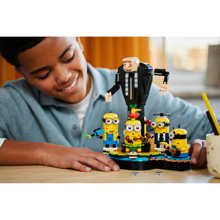 LEGO Minions Gru und die Minions aus LEGO Steinen 75582